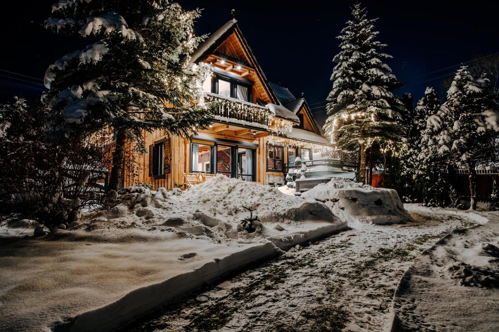 Villa Swiss Na Wylacznosc - Jacuzzi, Sauna, Bilard Кошелско Екстериор снимка